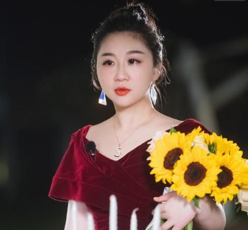 娱乐吃瓜小阿酱微博,小阿酱微博带你吃瓜一箩筐